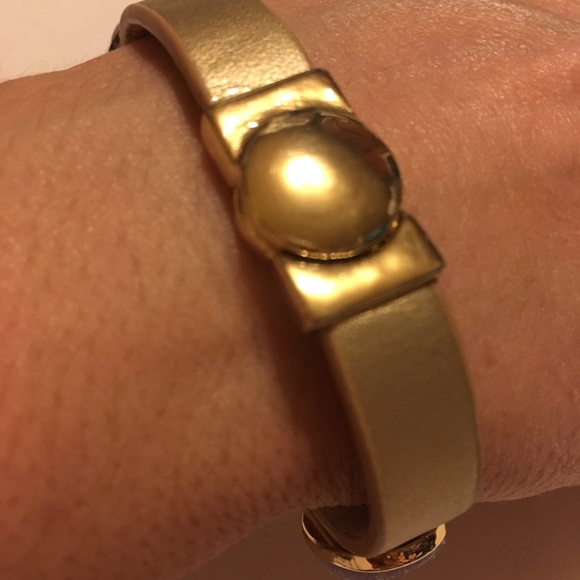 $12/2+ Chico’s Faux Druzy Lavender Bracelet Magnet - Picture 2 of 8